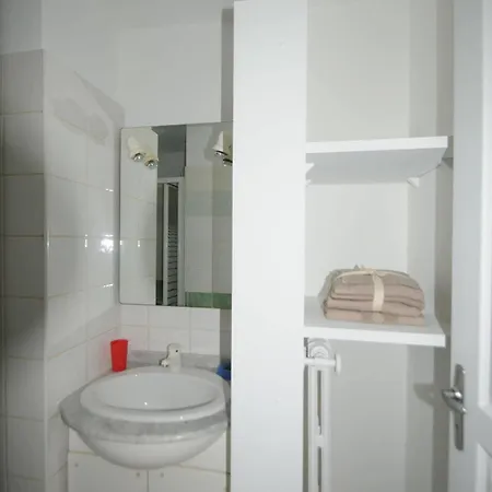 Le Petit Palais Apartment