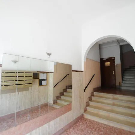Le Petit Palais Apartment